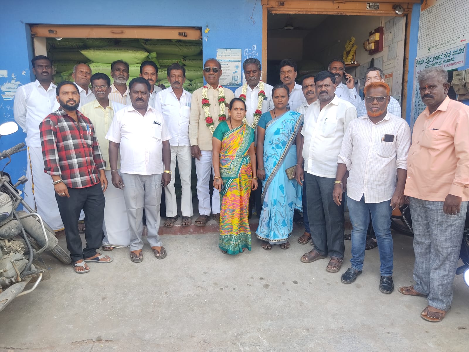 ಕನಕ ಪತ್ತಿನ ಸಹಕಾರ ಸಂಘದ ಅಧ್ಯಕ್ಷರಾಗಿ ಎಲ್.ತಿಪ್ಪೇಸ್ವಾಮಿ, ಉಪಾಧ್ಯಕ್ಷ ಪಾಂಡುರಂಗಪ್ಪ ಆಯ್ಕೆ