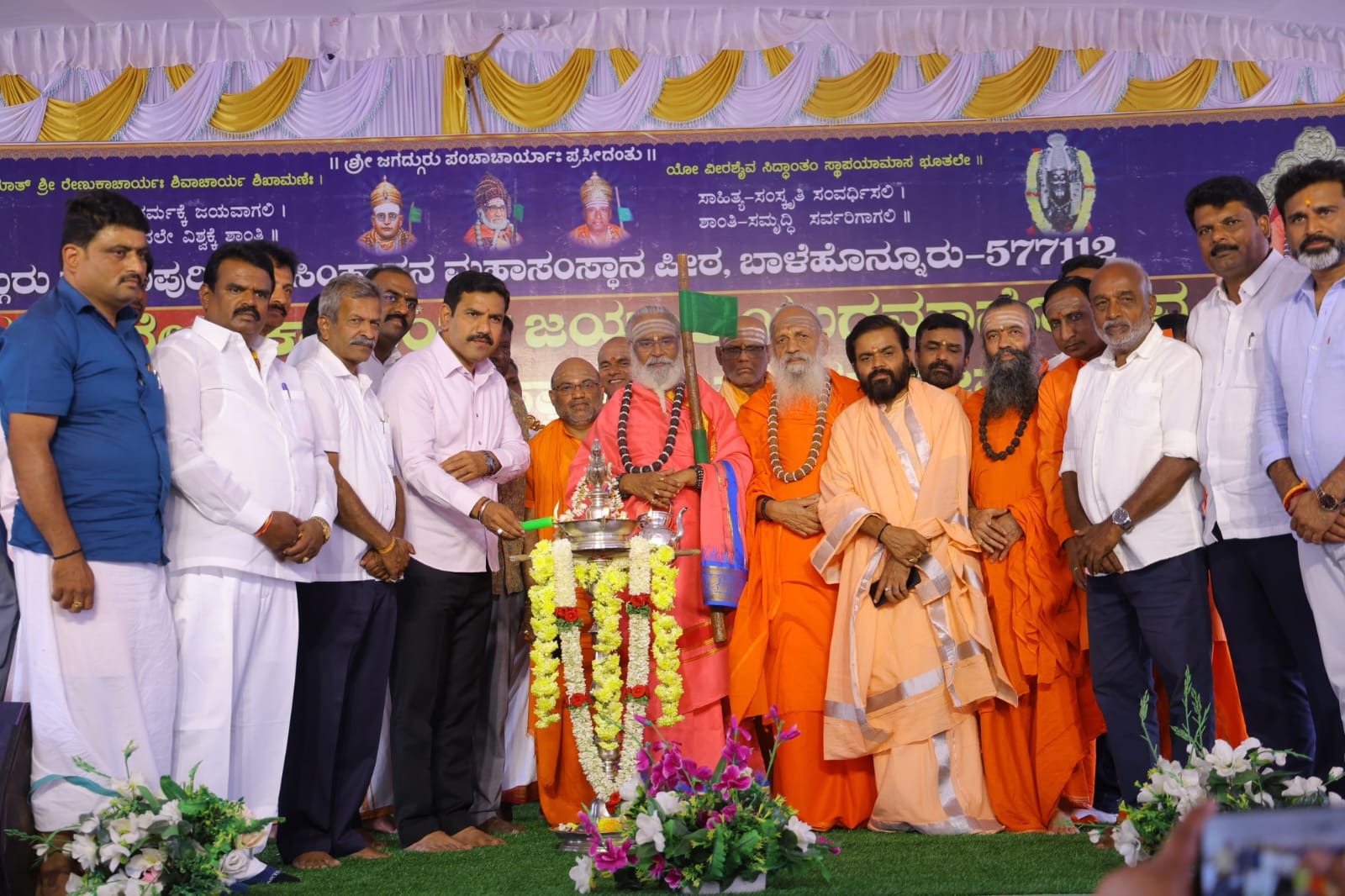 ಭಾರತದ ಸಂಸ್ಕೃತಿ ಅಡಿಪಾಯವೇ ಮಠಮಾನ್ಯಗಳ ಪರಂಪರೆ