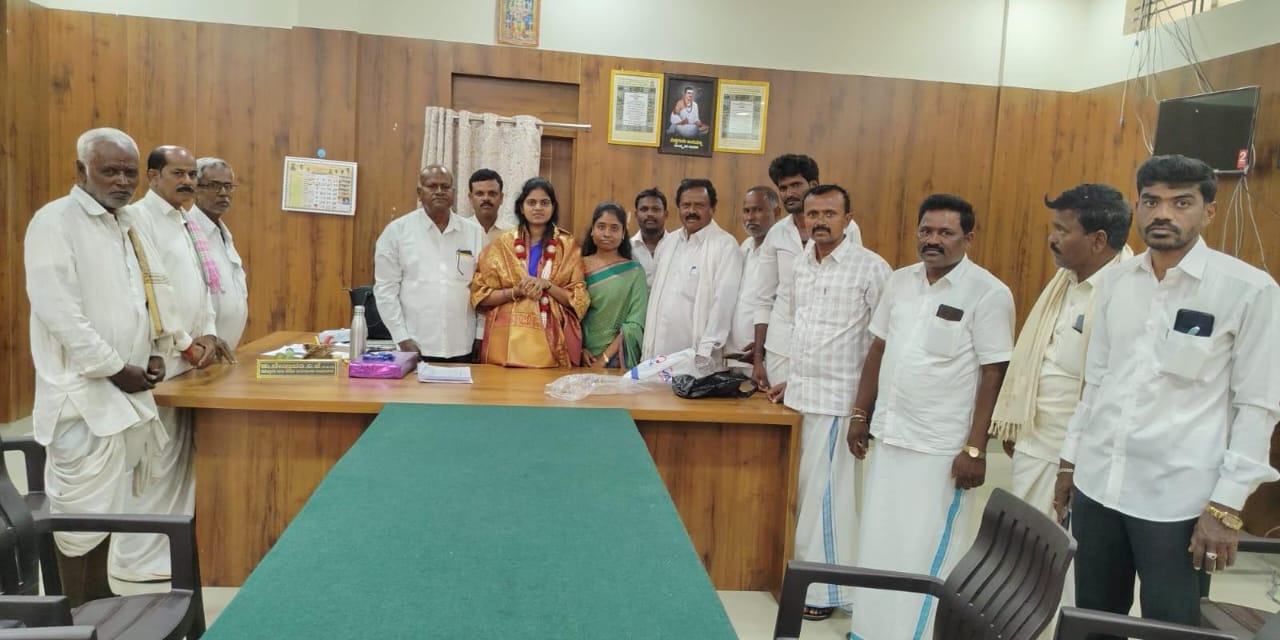 ನೂತನ ತಹಶೀಲ್ದಾರ್ ನೇತ್ರಾವತಿ ಅವರಿಗೆ ಗೌರವಿಸಿದ ಕಾಡುಗೊಲ್ಲ ಸಂಘ