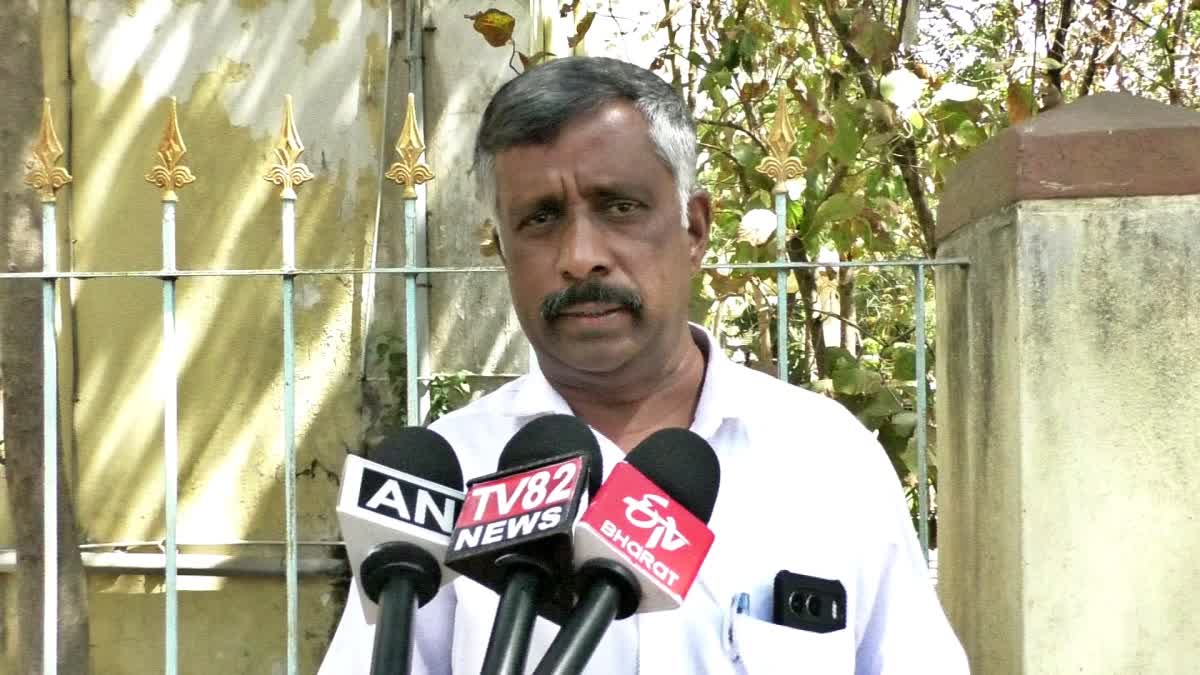 ಲೋಕಾಯುಕ್ತದ ಮೂವರು ಐಪಿಎಸ್‌ಅಧಿಕಾರಿಗಳ ವಿರುದ್ಧ ದೂರು