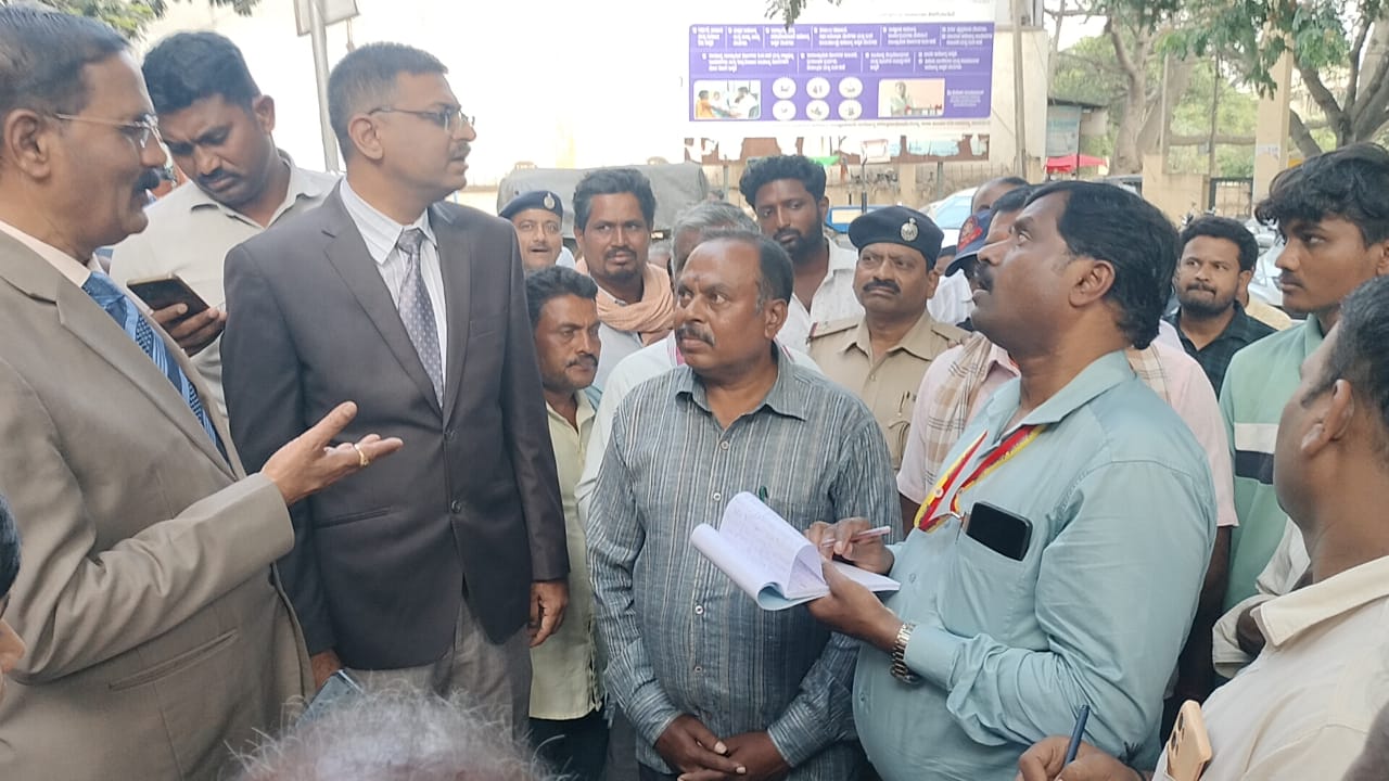 ರಾಗಿ ಖರೀದಿ ಕೇಂದ್ರಕ್ಕೆ ಉಪ ಲೋಕಾಯುಕ್ತರ ದಿಢೀರ್ ಭೇಟಿ, ರೈತರಿಗೆ ಮೋಸ: ಸುಮೊಟೋ ಕೇಸ್ ಫಿಕ್ಸ್ 