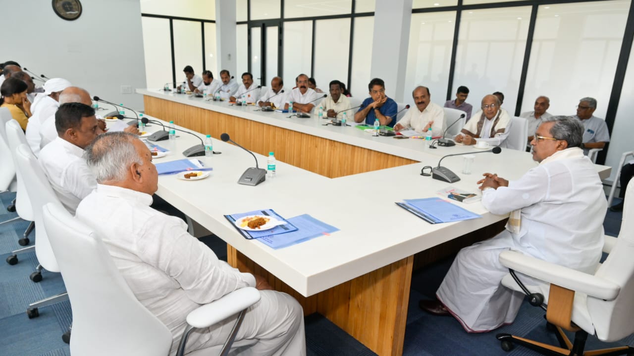 ಸಾರಿಗೆ ನಿಗಮಗಳ ಕಾರ್ಮಿಕ ಸಂಘಟನೆಗಳ ಬೇಡಿಕೆ ಈಡೇರಿಗೆ ಸಭೆ