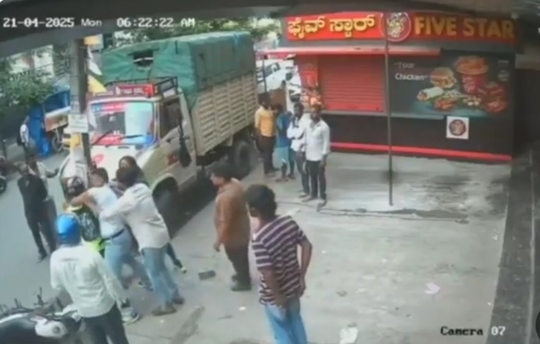 ವಾಯುಪಡೆ ಅಧಿಕಾರಿಯಿಂದ ಅಮಾನುಷವಾಗಿ ಹಲ್ಲೆಗೊಳಗಾದ ವಿಕಾಸ್ ಕುಮಾರ್ ಸಂಪರ್ಕಿಸಿದ ನಿಖಿಲ್