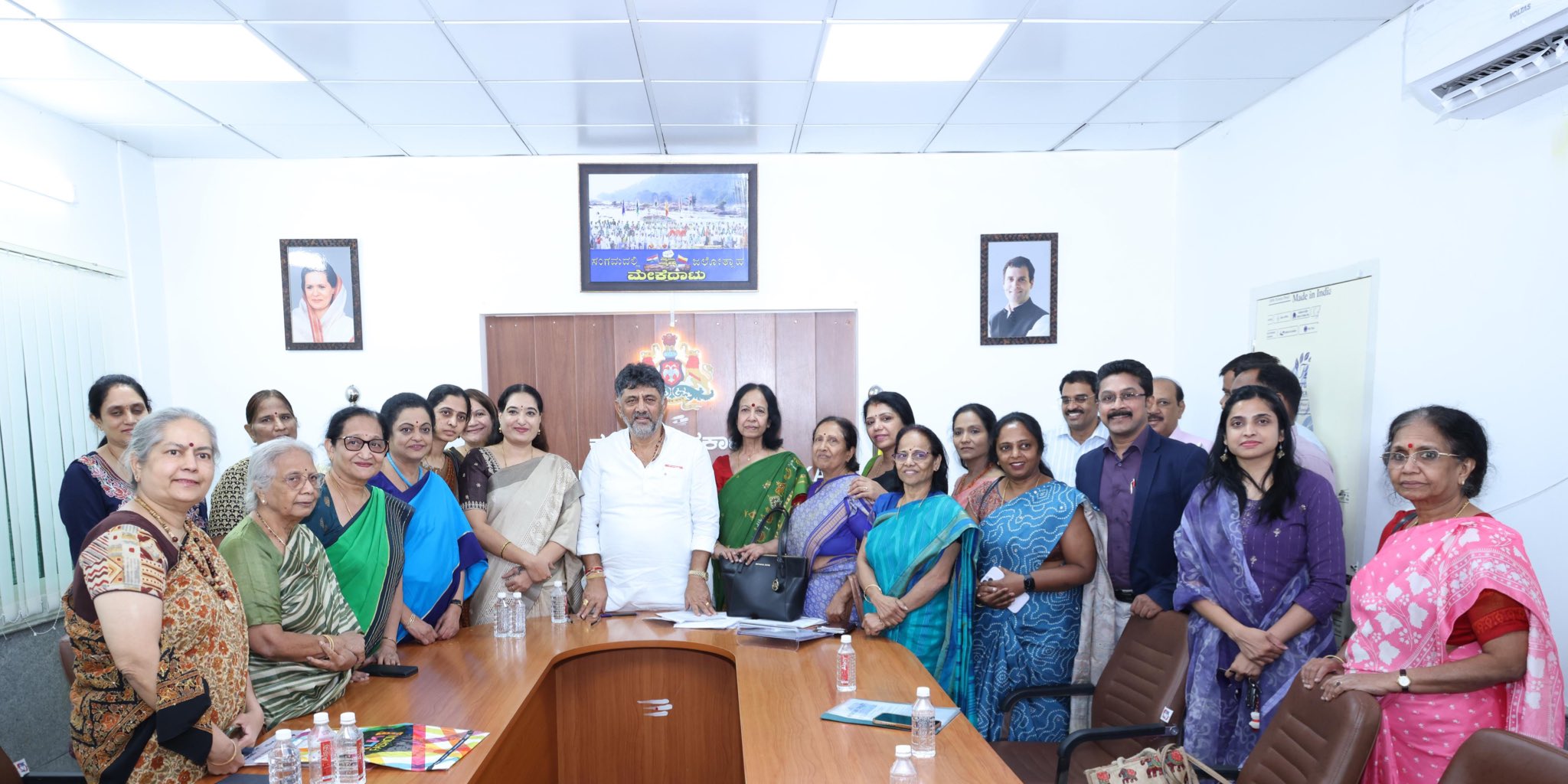 ಪ್ರಸೂತಿ ಮತ್ತು ಸ್ತ್ರೀರೋಗ ತಜ್ಞರ ಸಂಘದ ಪದಾಧಿಕಾರಿಗಳೊಂದಿಗೆ ಡಿಸಿಎಂ ಸಭೆ