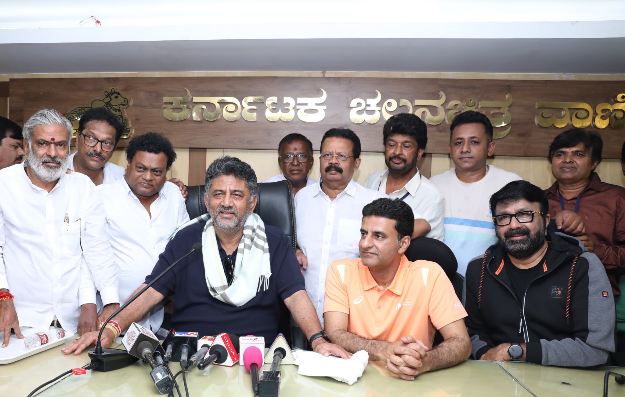 ಉಚಿತ ಆರೋಗ್ಯ ಶಿಬಿರ ಉದ್ಘಾಟಿಸಿದ ಡಿಸಿಎಂ ಶಿವಕುಮಾರ್
