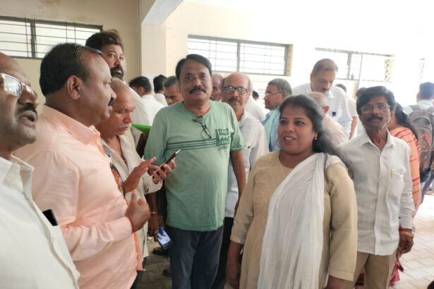 ಕಂದಾಯ ಸಮಸ್ಯೆಗೆ ಸ್ಪಂದಿಸಿದ ಆಯುಕ್ತೆ ರೇಣುಕಾ