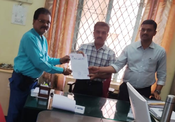 ಮೇ-1 ರಂದು ಕಡ್ಡಾಯವಾಗಿ ರಜೆ ಘೋಷಣೆ ಮಾಡಲಿ