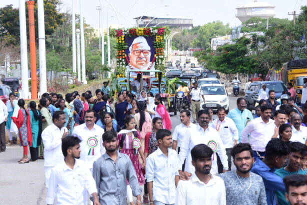 ಡಾ.ಬಾಬು ಜಗಜೀವನ್‍ರಾಮ್ ಭಾವಚಿತ್ರದೊಂದಿಗೆ ಅದ್ಧೂರಿ ಮೆರವಣಿಗೆ