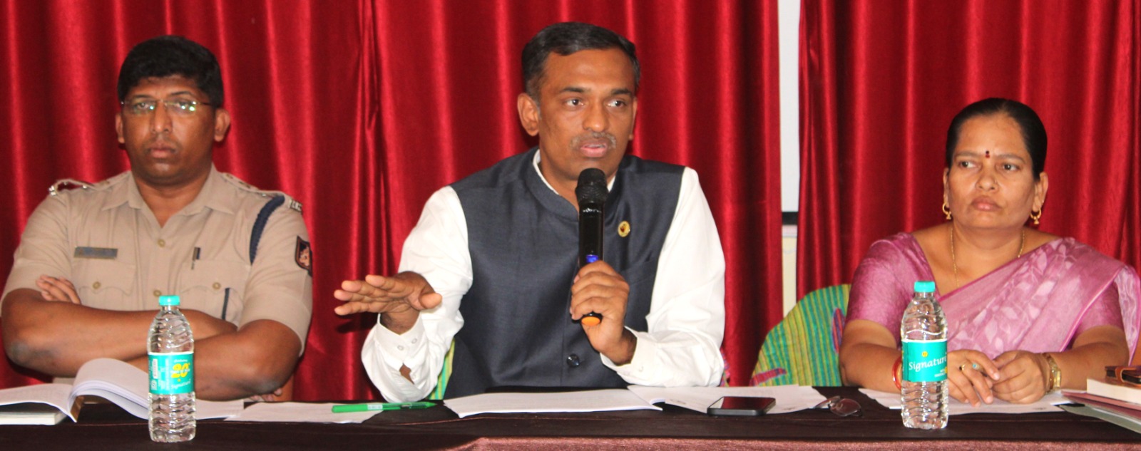 ಪೊಲೀಸರು ಸಂವೇದನಾಶೀಲರಾಗಿ ವರ್ತಿಸಬೇಕು-ಆಯೋಗ