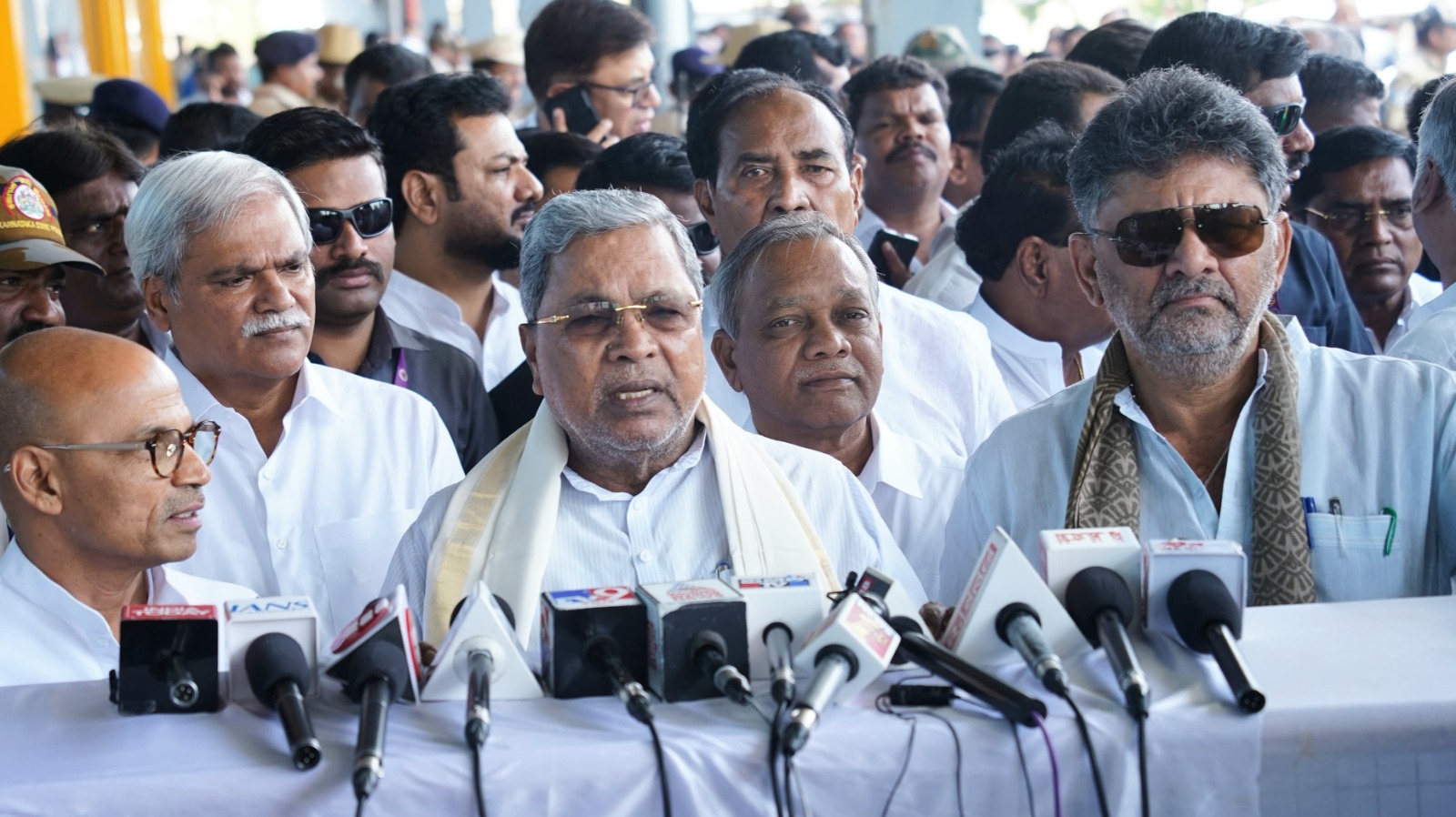 ಜಾತಿ ಗಣತಿ ವರದಿ ಜಾರಿ ಇಲ್ಲ, ಮೇ-2ರ ಸಂಪುಟ ಸಭೆಯಲ್ಲಿ ಚರ್ಚಿಸಿ ತೀರ್ಮಾನ