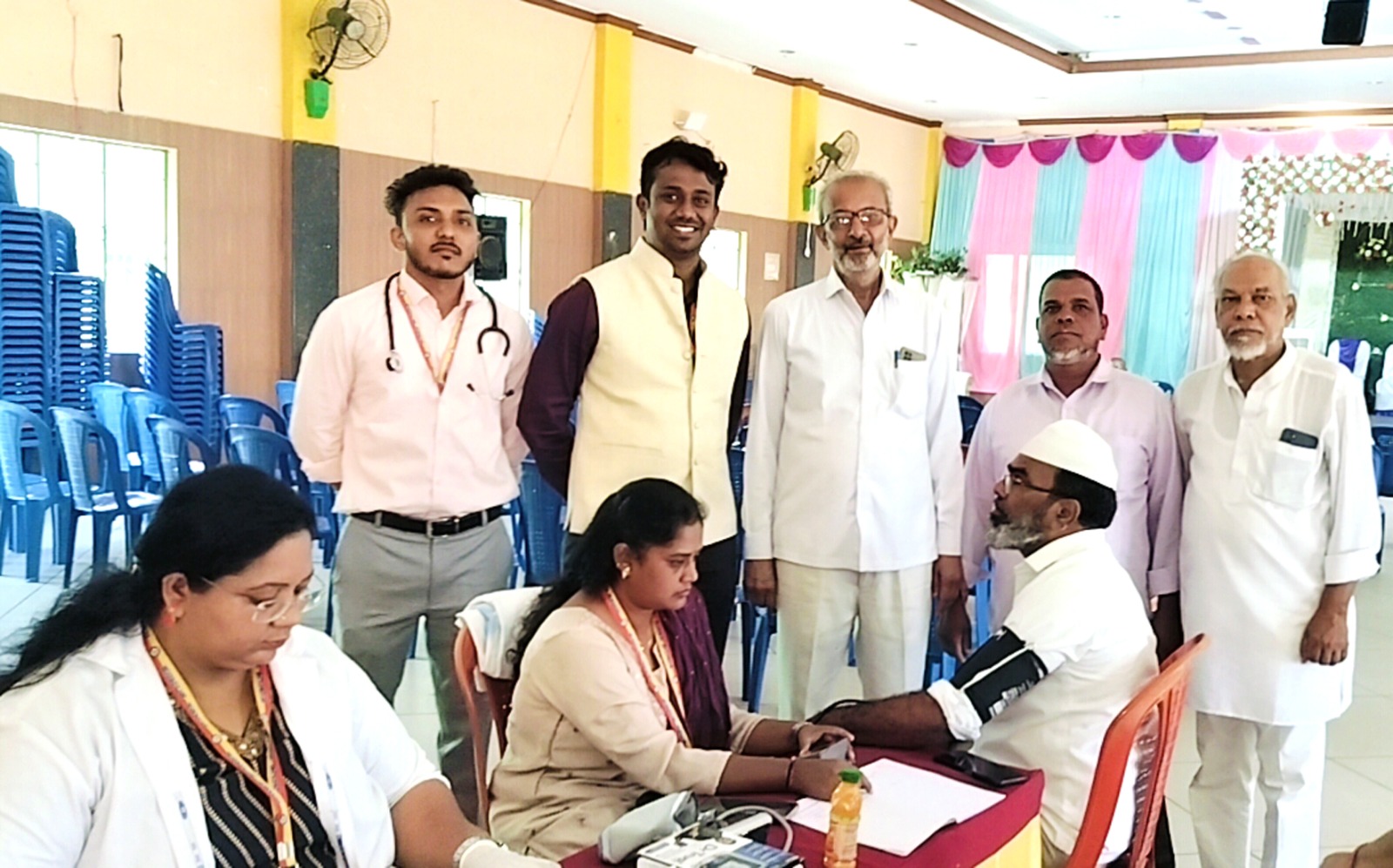 ಹಜ್ ಯಾತ್ರಾರ್ಥಿಗಳಿಗೆ ಉಚಿತ ಆರೋಗ್ಯ ತಪಾಸಣೆ ಹಾಗೂ ಲಸಿಕಾಕರಣ