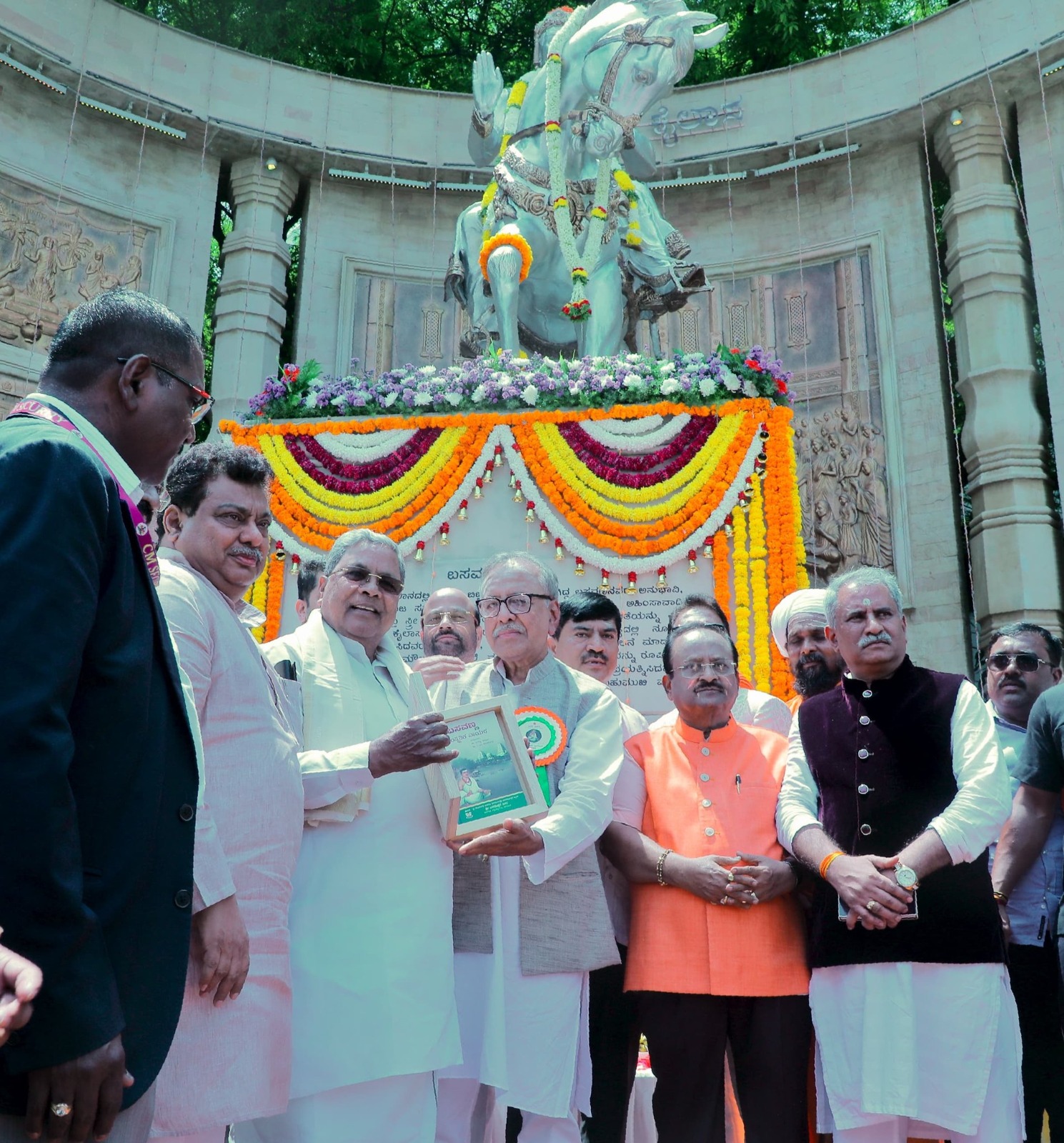 ಪುರೋಹಿತಶಾಹಿ ಕಲ್ಪಿಸಿದ ಸ್ವರ್ಗ-ನರಕಾದಿ ಶೋಷಕ ತಂತ್ರ ಧಿಕ್ಕರಿಸಿದ ಬಸವಣ್ಣ-ಸಿಎಂ