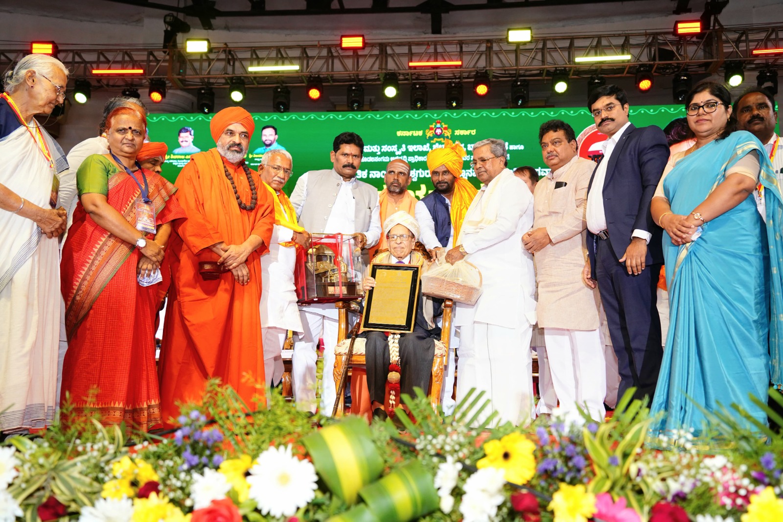 ಪ್ರಜಾಪ್ರಭುತ್ವದಲ್ಲಿ ಚರ್ಚೆ ಇರತ್ತೆ, ಸರ್ವಾಧಿಕಾರದಲ್ಲಿ ‘ನಾನು ಹೇಳ್ತೀನಿ-ನೀವು ಕೇಳಿ’ ಎನ್ನುವ ಧೋರಣೆ ಇರತ್ತೆ: ಸಿದ್ದರಾಮಯ್ಯ