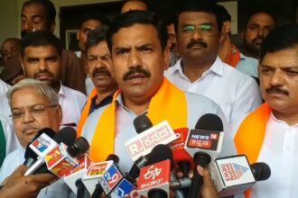ಸಿದ್ದರಾಮಯ್ಯ ಜಾತಿಗಣತಿ ವಿಚಾರದಲ್ಲಿ ಸುಳ್ಳು ಹೇಳುತ್ತಿದ್ದಾರೆ