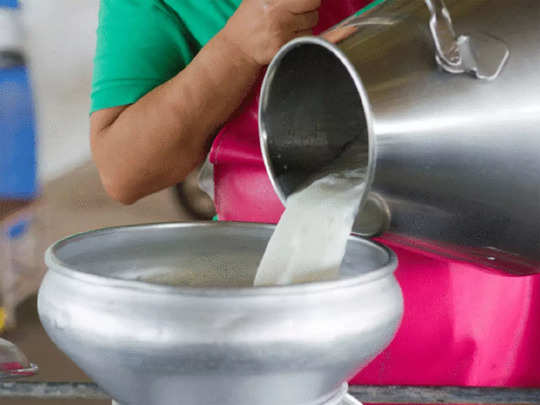 ರೈತರಿಗೆ ಆಧುನಿಕ ಹೈನುಗಾರಿಕೆ ತರಬೇತಿ ಶಿಬಿರ