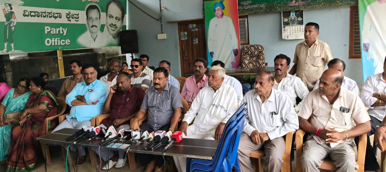 ಬಮುಲ್ ಚುನಾವಣೆಯಲ್ಲಿ ದಳದ ಅಭ್ಯರ್ಥಿ ಹುಸ್ಕೂರ್ ಆನಂದ್ ಗೆಲುವು ಖಚಿತ-ಮುನೇಗೌಡ