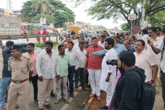 ಕೆಸರು ಗದ್ದೆಯಂತಾದ ರೈಲ್ವೆ ಅಂಡರ್ ಪಾಸ್–ಶಾಸಕರ ಗರಂ