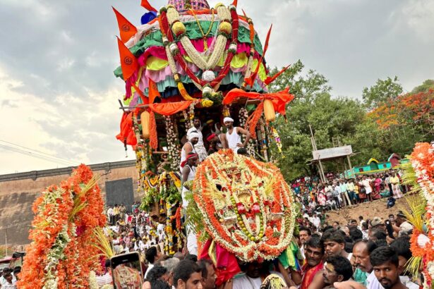 ಅದ್ಧೂರಿಯಾಗಿ ನಡೆದ ಕಣಿವೆ ಮಾರಮ್ಮ ದೇವಿ ರಥೋತ್ಸವ
