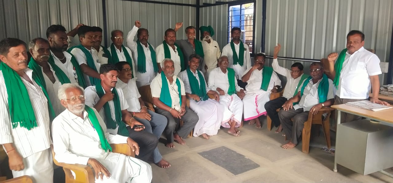ಹಿರಿಯೂರು ಬಸ್ ಡಿಪೋ ಪ್ರಾರಂಭ ವಿಳಂಬಕ್ಕೆ ಆಕ್ರೋಶ