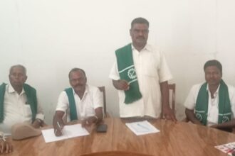 ಪ್ರಸ್ತುತ ದರ ನಿಗದಿ ಮಾಡಿ ರೈತರಿಗೆ ಬೆಳೆ ಹಾನಿ ಪರಿಹಾರ ನೀಡಲು ರೈತರ ಆಗ್ರಹ