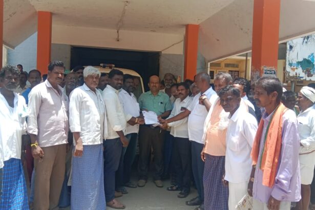 ಚಿತ್ರದುರ್ಗ ವೈದ್ಯಕೀಯ ಕಾಲೇಜ್ ನಿರ್ದೇಶಕನನ್ನು ಕೂಡಲೇ ಅಮಾನತುಗೊಳಿಸಲು ಆಗ್ರಹ