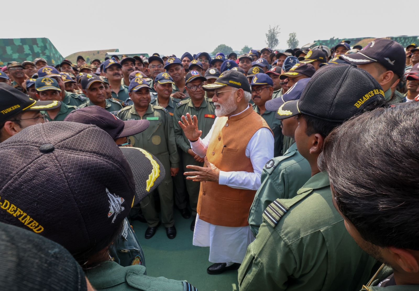ಪಂಜಾಬ್‌ನ ಅದಂಪುರ ವಾಯುನೆಲೆಗೆ ಪ್ರಧಾನಿ ಮೋದಿ ಭೇಟಿ