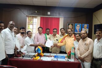 ಕುಂಚಿಟಿಗ ಸಂಘಕ್ಕೆ ಪರಿಹಾರ, ಪರ್ಯಾಯ ಜಮೀನು ನೀಡಲು ಆಗ್ರಹ