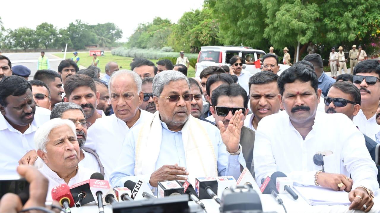ಬಲ್ಡೋಟ ಉಕ್ಕು ಕಾರ್ಖಾನೆ: ವರದಿ ಪರಿಶೀಲಿಸಿ ತೀರ್ಮಾನ- ಮುಖ್ಯಮಂತ್ರಿ ಸಿದ್ದರಾಮಯ್ಯ