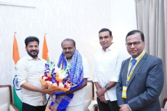 ಹೈದರಾಬಾದ್‌ಗೆ 2,000 ಎಲೆಕ್ಟ್ರಿಕ್ ಬಸ್‌, ಕುಮಾರಸ್ವಾಮಿ ಅಭಿನಂದಿಸಿದ ಕಾಂಗ್ರೆಸ್ ಸಿಎಂ ರೇವಂತ್
