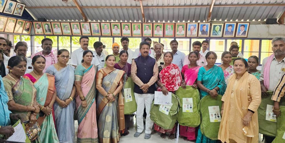 ಕಾರ್ಮಿಕರ ಕಲ್ಯಾಣಕ್ಕಾಗಿ ಸರ್ಕಾರ ಬದ್ಧ : ಟಿ.ರಘುಮೂರ್ತಿ