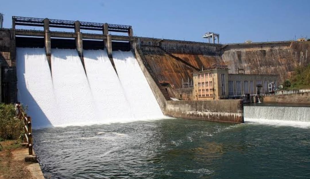   ಎಡದಂಡೆ ನಾಲೆ ಮತ್ತು ಬಲದಂಡೆ ನಾಲೆಗಳಿಗೆ ನೀರು ಬಿಡುಗಡೆ