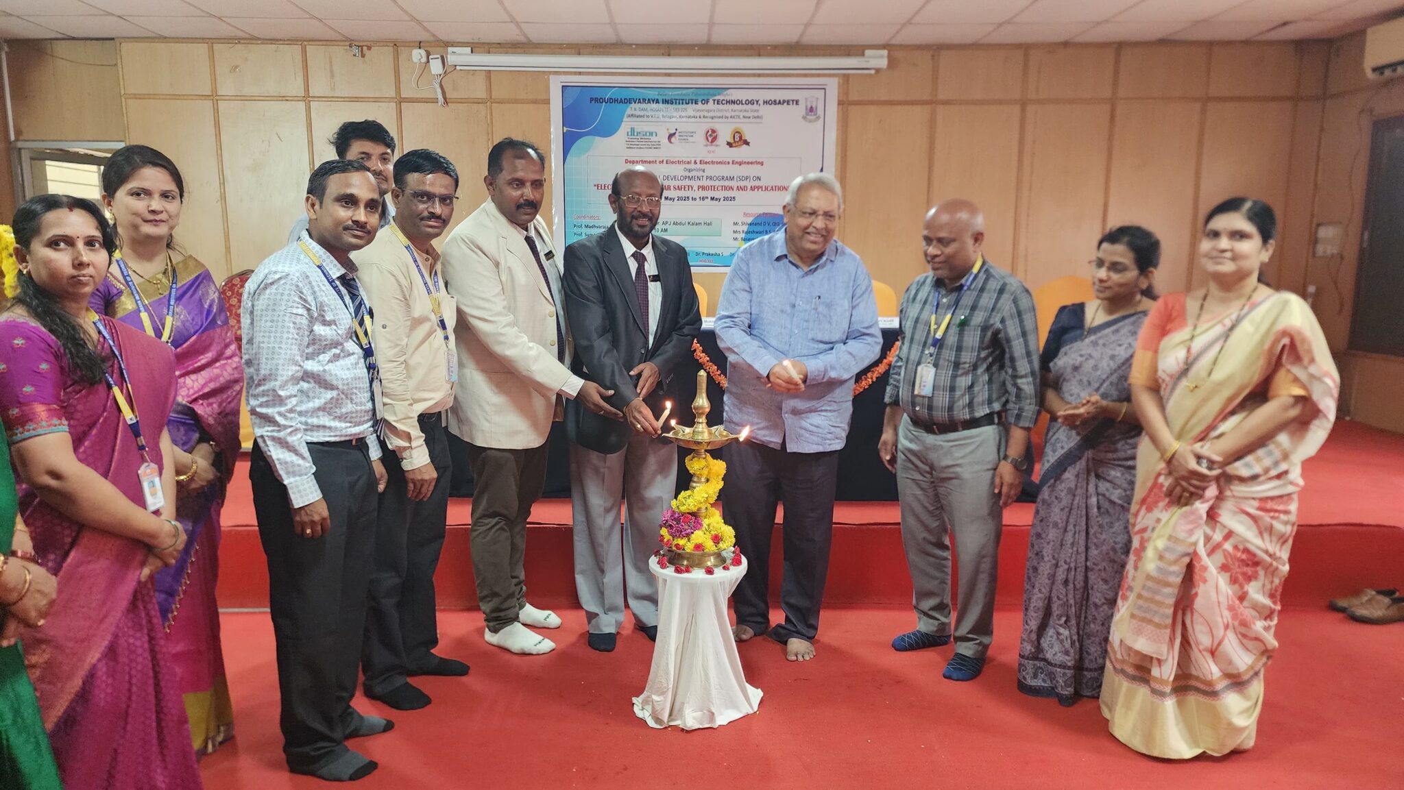 ಪದವಿಯೊಂದೇ ಮಹತ್ವವಲ್ಲ ಕೌಶಲ್ಯ ಮುಖ್ಯ – ಡಿ.ವಿ.ಶಿವಾನಂದ್
