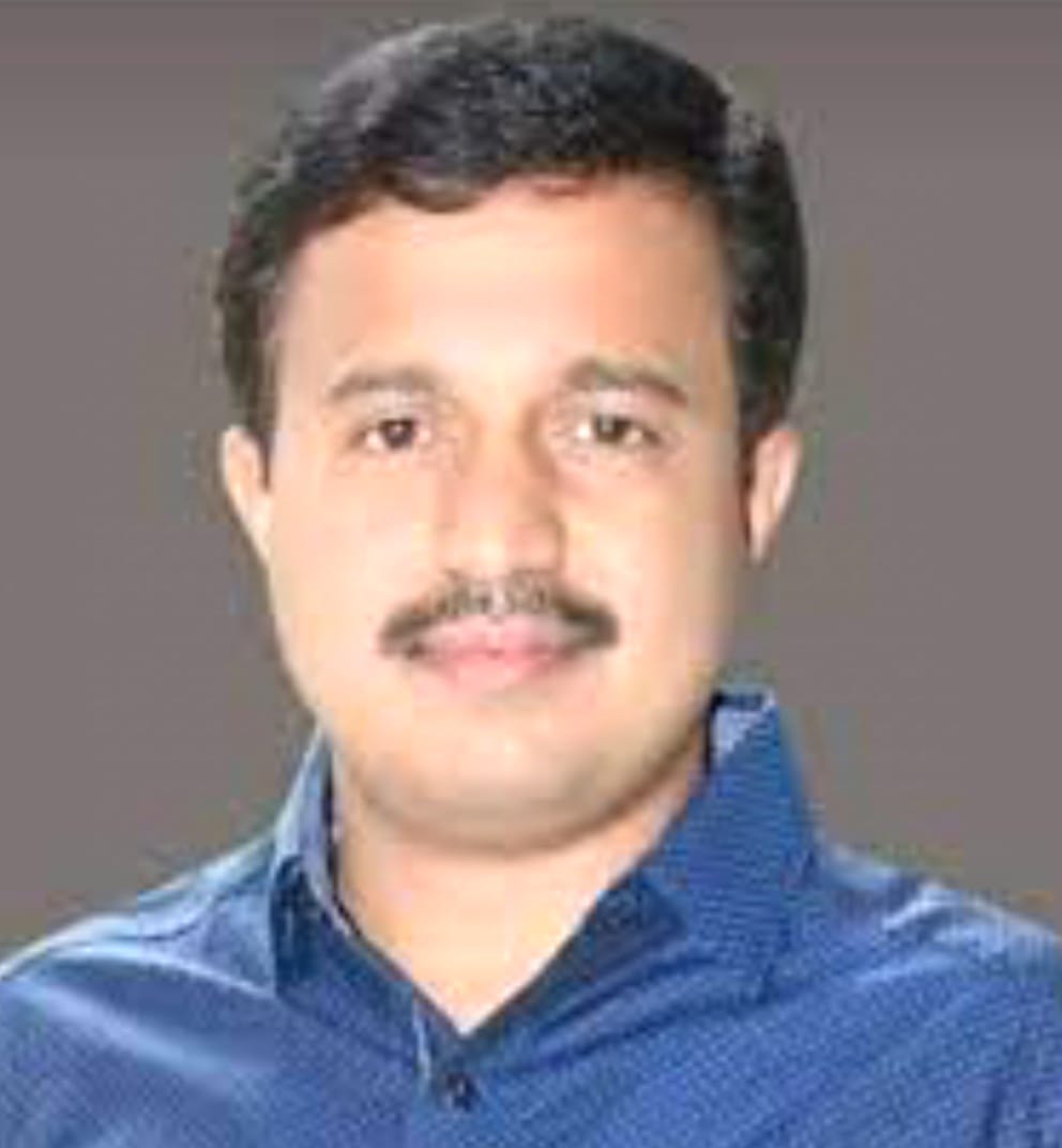 ಶಿಕ್ಷಕ ಮಹಿಳಾ ಪದಾಧಿಕಾರಿಗಳನ್ನು ನಿಂದಿಸಿದ ನೌಕರರ ಸಂಘದ ಅಧ್ಯಕ್ಷ ಷಡಕ್ಷರಿ ಕ್ಷಮೆ ಕೋರಬೇಕು