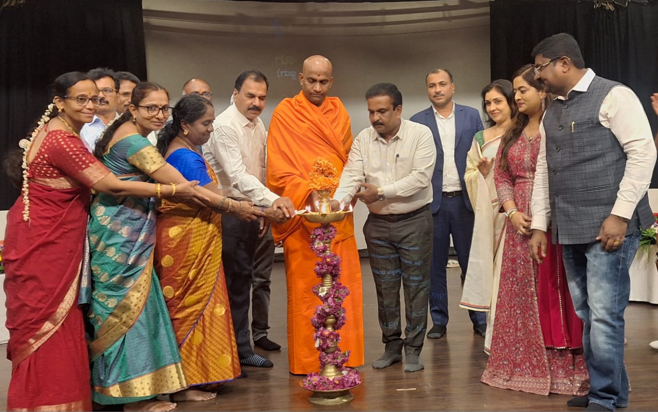 ಶಿಕ್ಷಕರು ಸದಾಚಾರ-ಸದ್ವಿಚಾರ-ಸಹಬಾಳ್ವೆ ರೂಪಿಸುವ ಸಾಮಾಜಿಕ ರಾಯಭಾರಿಗಳು: ಕೆ.ವಿ.ಪ್ರಭಾಕರ್