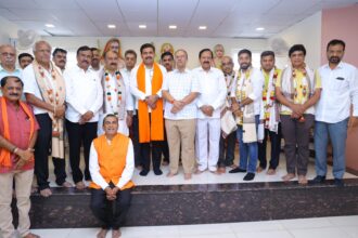 ಬ್ರಾಹ್ಮಣ ಮಹಾಸಭಾದ ಅಧ್ಯಕ್ಷ ಪದಾಧಿಕಾರಿಗಳನ್ನ ಅಭಿನಂದಿಸಿದ ವಿಜಯೇಂದ್ರ