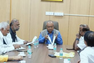 ಜಾತಿಗಣತಿ ಲೋಪ ಸಡಿಪಡಿಸಲು ನ್ಯಾ.ನಾಗಮೋಹನ್ ದಾಸ್ ಭೇಟಿ ಮಾಡಿದ ಎಡ-ಬಲ ಮುಖಂಡರ ನಿಯೋಗ