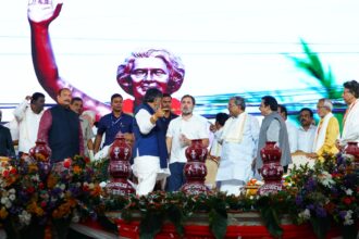 ಇಂದಿರಾ ಗಾಂಧಿ ಪುತ್ಥಳಿ ಅನಾವರಣಗೊಳಿಸಿದ ರಾಹುಲ್ ಗಾಂಧಿ