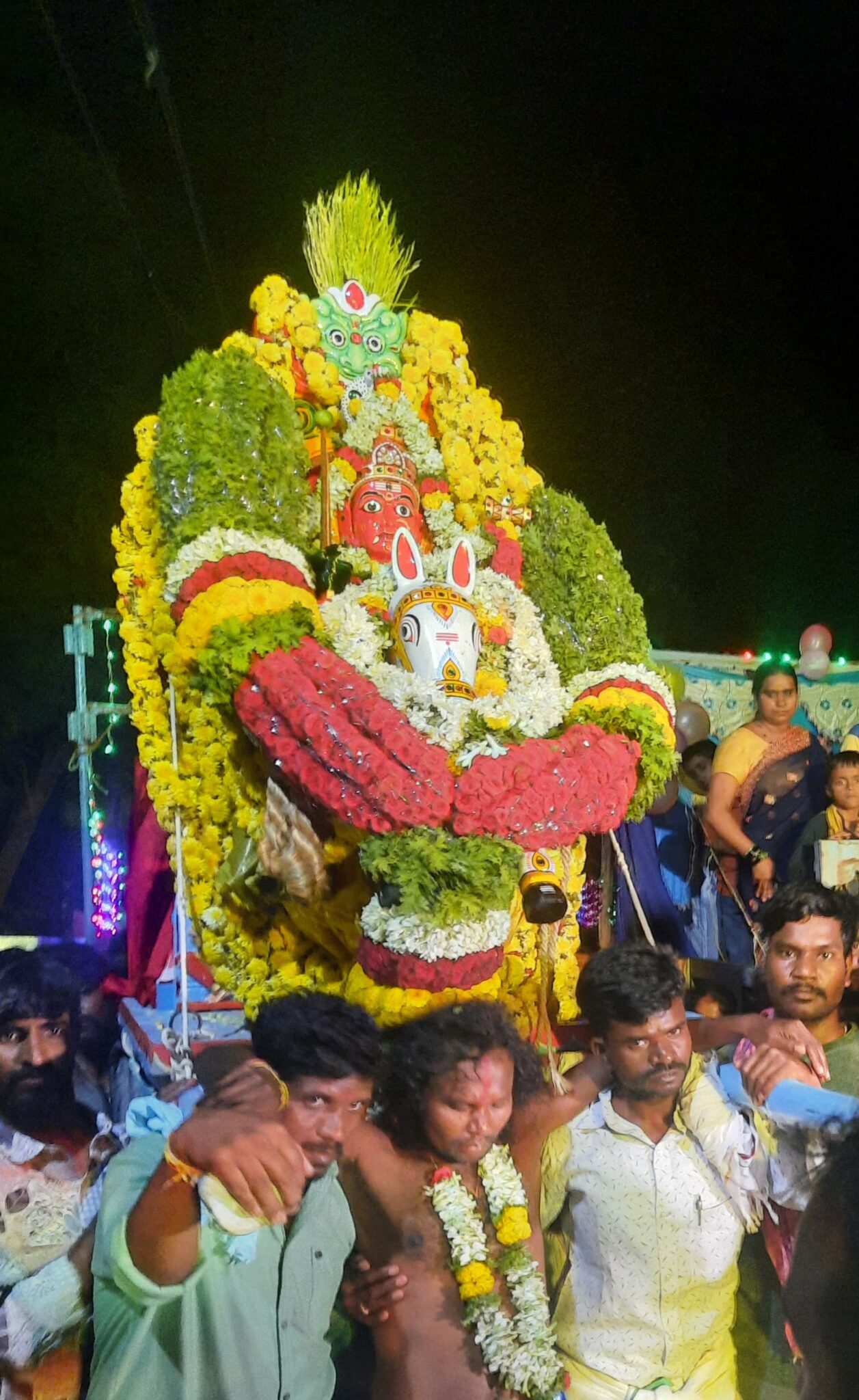 ಕೋಡಿಹಳ್ಳಿಯಲ್ಲಿ ಅದ್ದೂರಿಯಾಗಿ ಜರುಗಿದ ಶ್ರೀ ದುರ್ಗಾಂಬಿಕಾ ದೇವಿಯ ಜಾತ್ರೆ