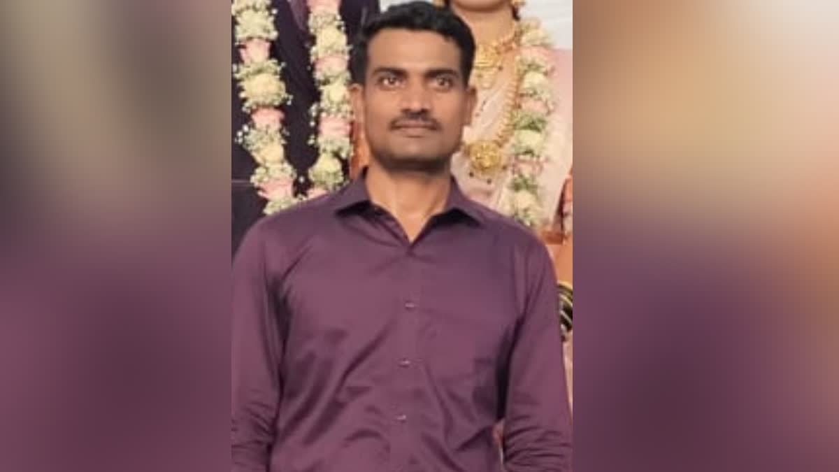 ಪೊಲೀಸ್​ ಸಿಬ್ಬಂದಿ ಮೇಲೆ ಲಾರಿ ಹತ್ತಿಸಿದ ಚಾಲಕ