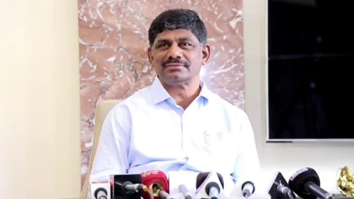 ಡಿ.ಕೆ ಸುರೇಶ್ ಇವರಿಂದ ಬಮೂಲ್ ನಿರ್ದೇಶಕ ಸ್ಥಾನಕ್ಕೆ ನಾಮಪತ್ರ ಸಲ್ಲಿಕೆ