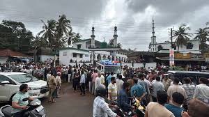 ಪ್ರತೀಕಾರದ ಕೋಮು ಹತ್ಯೆಗಳಿಗೆ ಇತಿಶ್ರೀ ಹಾಡಬೇಕಿದೆ