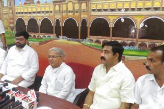 ಸಿಎಂ, ಡಿಸಿಎಂ ಭಂಡತನ ಬಿಟ್ಟು ರಾಜೀನಾಮೆ ನೀಡಲಿ-ಕಾರಜೋಳ