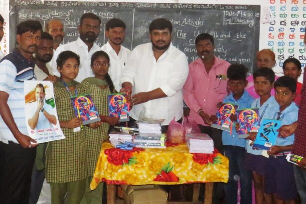ರಾಹುಲ್‌ ಗಾಂಧಿ ಅವರ ಹುಟ್ಟುಹಬ್ಬದ ಅಂಗವಾಗಿ ಶಾಲಾ ಮಕ್ಕಳಿಗೆ ನೋಟ್‌ಬುಕ್ ವಿತರಣೆ