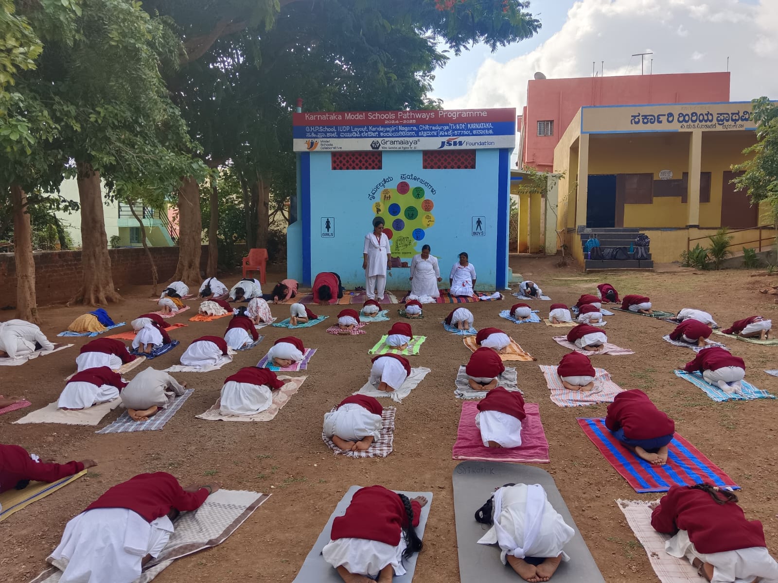 ಸರ್ಕಾರಿ IUDP ಶಾಲೆಯಲ್ಲಿ ಯೋಗ ದಿನಾಚರಣೆ