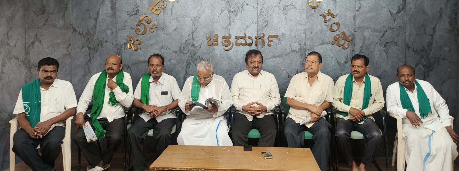 ಕುಡಿಯುವ ನೀರಿನಲ್ಲಿ ರಾಜಕೀಯ ಮಾಡುವುದು ಬೇಡ, ದಾವಣಗೆರೆ ರೈತರಿಗೆ ನೀರಾವರಿ ಅನುಷ್ಠಾನ ಹೋರಾಟ ಸಮಿತಿ ಸಲಹೆ