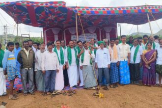 ಚಿಕ್ಕಸಿದ್ದವ್ವನಹಳ್ಳಿ ಕೆರೆಗೆ ಭದ್ರಾ ನೀರು ಹರಿಸುವಂತೆ ಆಗ್ರಹಿಸಿ ರೈತರ ಅನಿರ್ದಿಷ್ಟಾವಧಿ ಮುಷ್ಕರ