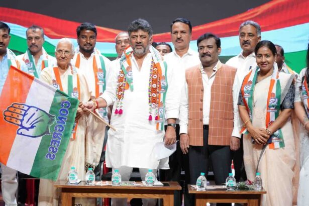 ಡಿಸಿಎಂ ನೇತೃತ್ವದಲ್ಲಿ ಕಾಂಗ್ರೆಸ್ ಪಕ್ಷ ಸೇರ್ಪಡೆಯಾದ ಮಾಜಿ ಸಚಿವೆ ಬಿ.ಟಿ.ಲಲಿತಾ ನಾಯಕ್