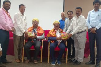 ಸಾಧಕರಾದ ಕುಂಬಾರ, ಮಹಾಬಲೇಶ್ವರ ಯುವಜನರಿಗೆ ಪ್ರೇರಕ ಶಕ್ತಿ: ಪ್ರೊ.ಸಿದ್ದಪ್ಪ