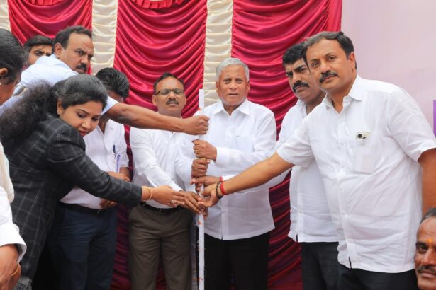 ರಸ್ತೆ ಮೇಲ್ಸೇತುವೆ ನಿರ್ಮಾಣಕ್ಕೆ ರೈಲ್ವೆ ಸಚಿವ ಸೋಮಣ್ಣ ಶಂಕುಸ್ಥಾಪನೆ