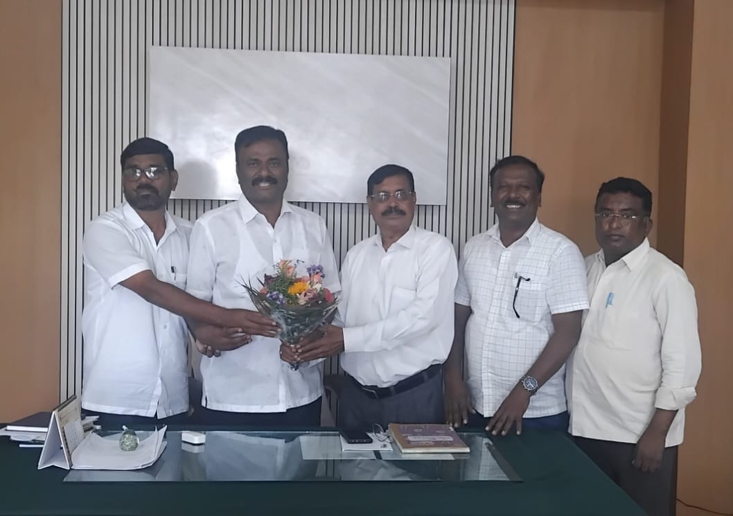 ಸರ್ಕಾರಿ ಕಲಾ ಕಾಲೇಜಿನ ನೂತನ ಪ್ರಾಚಾರ್ಯ ಡಾ. ಕರಿಯಪ್ಪ ಮಾಳಿಗೆಗೆ ಗೌರವ ಸಮರ್ಪಣೆ